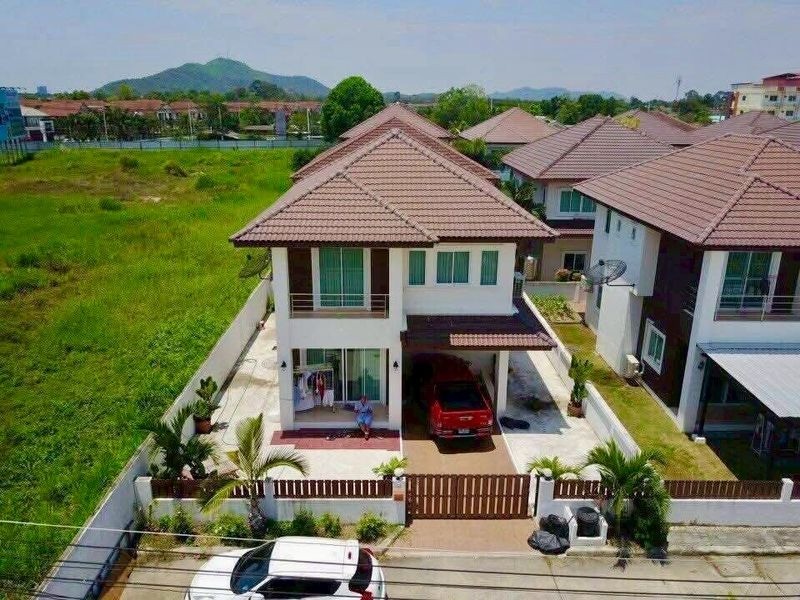 TEPPROP-House-For-Rent-Srinakarin-Sriracha-20,000THB (1)